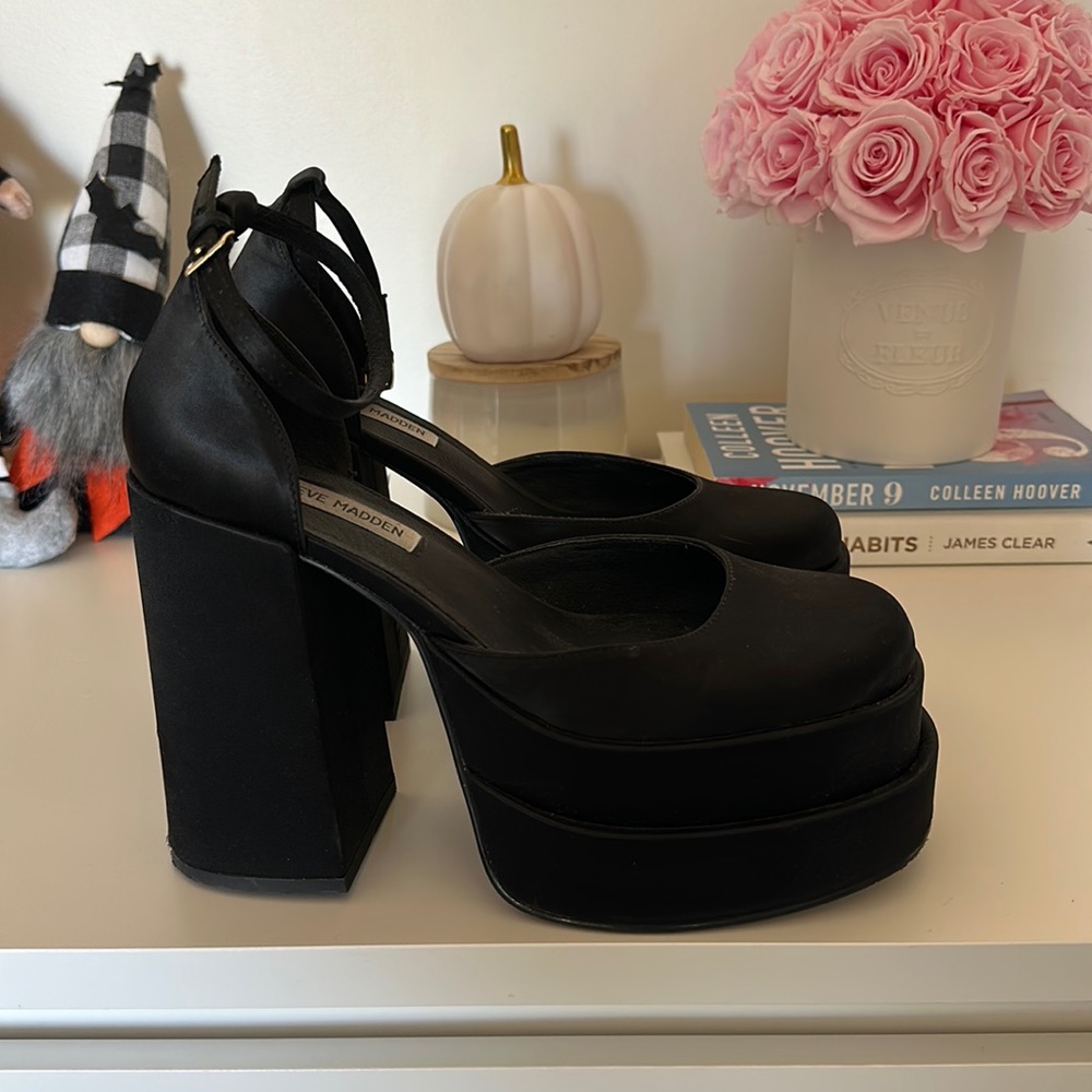Charlize Platform Steve Madden Size 8